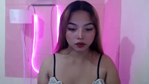 Rhaine online show from 03/01/25, 04:04