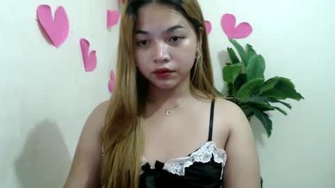 Rhaine online show from 03/07/25, 05:08