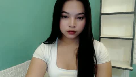 Rhaine online show from 09/13/25, 05:02