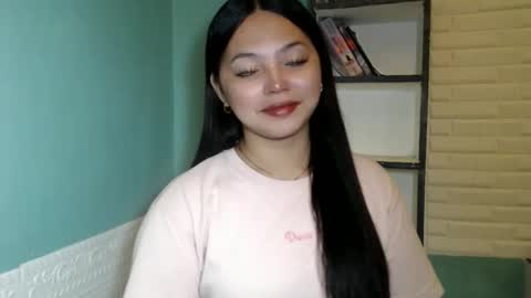 Rhaine online show from 11/27/25, 07:27