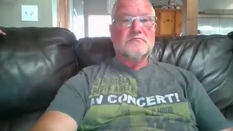 Snapshot of girthgonewild chatting on 09/21/25, 01:07 girthgonewild online show from 09/21/25, 01:07