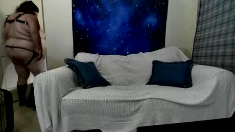 Snapshot of girthmason chatting on 09/23/25, 05:43 Girth online show from 09/23/25, 05:43