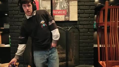 Snapshot of girthwayne chatting on 12/14/24, 12:33 croyal09 online show from 12/14/24, 12:33