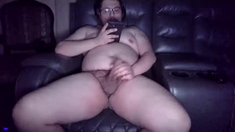 Snapshot of girthysausage904344 chatting on 02/21/25, 09:02 GirthySausage online show from 02/21/25, 09:02