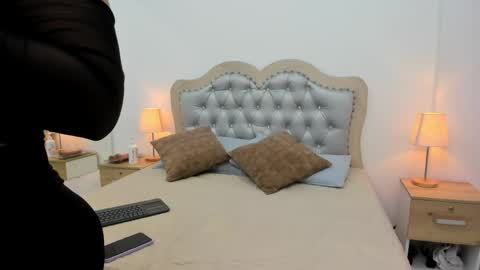 Snapshot of gisel_lara chatting on 05/04/26, 11:39 Gisel online show from 05/04/26, 11:39