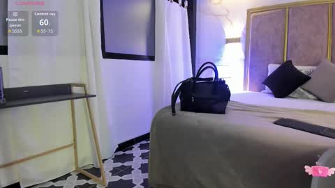     online show from 09/30/25, 10:09