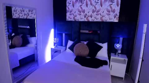     online show from 07/18/26, 10:41