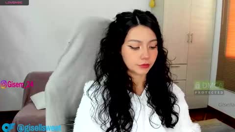Gisella  online show from 01/10/26, 07:26