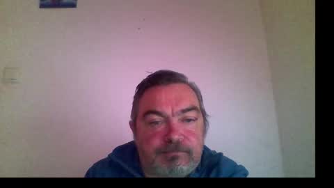 Snapshot of gismo1973 chatting on 10/27/25, 09:24 German Little Dick online show from 10/27/25, 09:24
