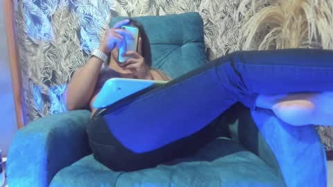Gissel angel online show from 01/07/25, 11:24