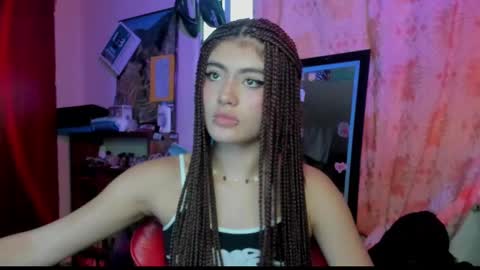 Snapshot of giulietta_mon chatting on 12/22/24, 10:49 Giulietta online show from 12/22/24, 10:49