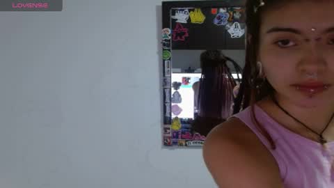 Snapshot of giulietta_mon chatting on 05/02/26, 06:02 Giulietta online show from 05/02/26, 06:02