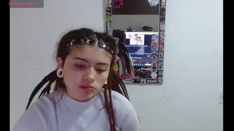 Snapshot of giulietta_mon chatting on 05/04/26, 02:13 Giulietta online show from 05/04/26, 02:13