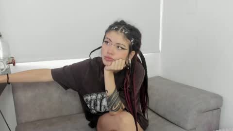 Snapshot of giulietta_mon chatting on 05/13/26, 12:35 Giulietta online show from 05/13/26, 12:35