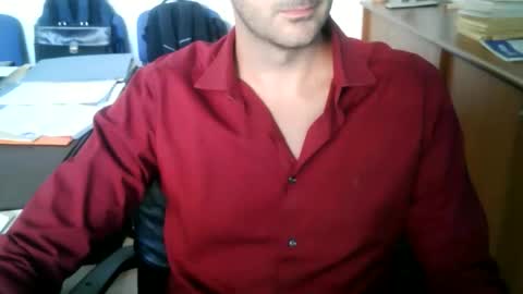 giuseppevai1 online show from 09/18/25, 09:11