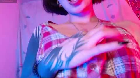 Nice to meet you my name is Heyli  online show from 08/01/26, 06:23