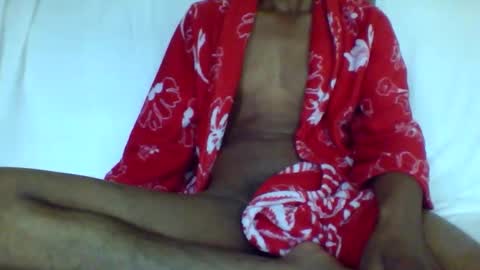 Snapshot of give_us_pleasure chatting on 12/16/25, 06:40 give_us_pleasure online show from 12/16/25, 06:40