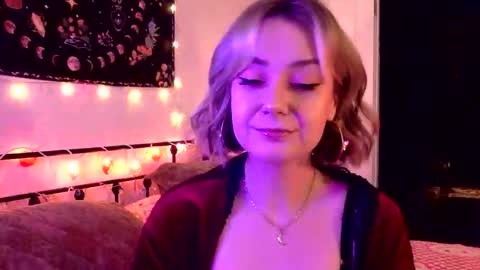 givemesweetdreams online show from 10/27/25, 07:18