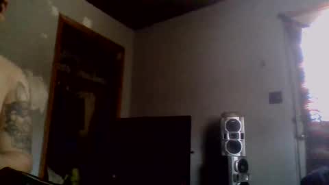 Snapshot of givr6inches chatting on 10/03/25, 09:34 e-Bizl online show from 10/03/25, 09:34