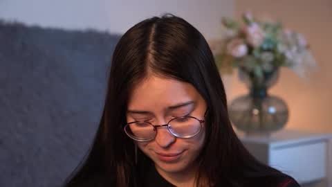 Agness online show from 12/01/25, 02:33