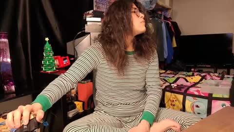 glaceon9 online show from 01/21/25, 11:46