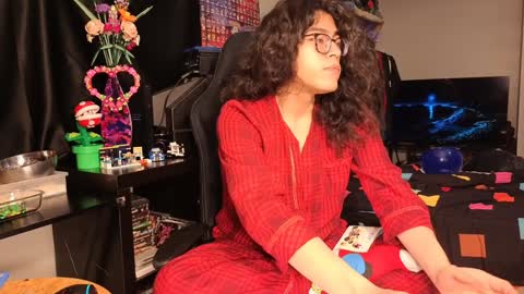 glaceon9 online show from 02/03/25, 07:29