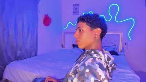 Snapshot of glader_guy chatting on 10/05/25, 08:51 only for you bby online show from 10/05/25, 08:51