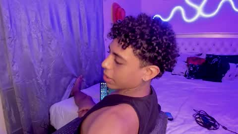 Snapshot of glader_guy chatting on 10/23/25, 10:08 only for you bby online show from 10/23/25, 10:08