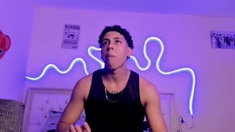 Snapshot of glader_guy chatting on 10/26/25, 09:31 only for you bby online show from 10/26/25, 09:31