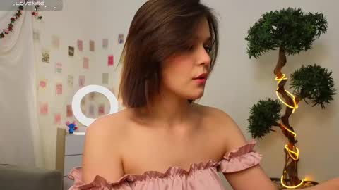 Michelle online show from 03/10/25, 03:01