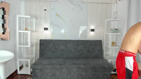 Snapshot of glamorous_ggh chatting on 11/24/25, 06:18 glamorous_ggh online show from 11/24/25, 06:18