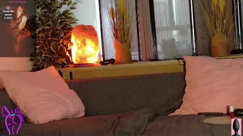 Pauline online show from 04/26/26, 07:39