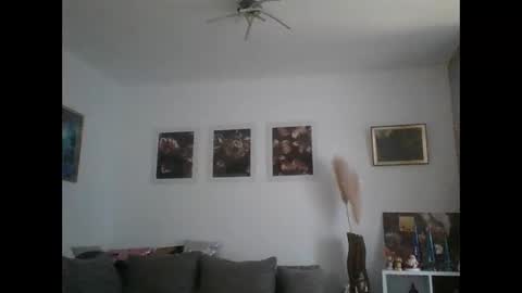 Snapshot of glanzer88999 chatting on 12/08/24, 09:02 glanzer88999 online show from 12/08/24, 09:02