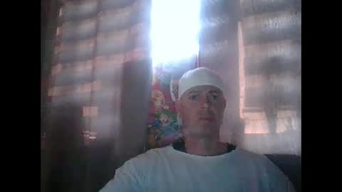 Snapshot of glanzer88999 chatting on 12/13/24, 01:12 glanzer88999 online show from 12/13/24, 01:12