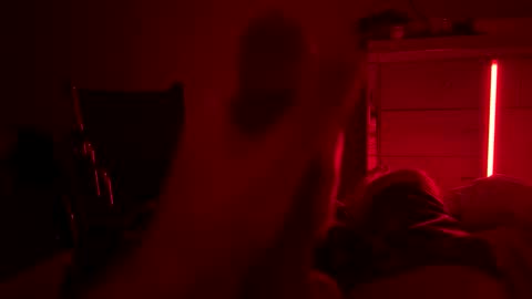 Snapshot of glegere18 chatting on 01/19/25, 07:25 Lets get wierd online show from 01/19/25, 07:25