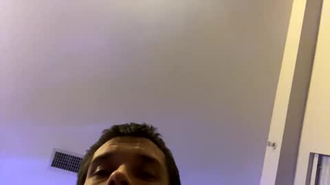 Snapshot of glegere18 chatting on 02/06/25, 02:00 Lets get wierd online show from 02/06/25, 02:00