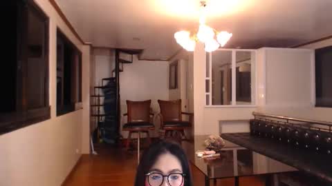 Snapshot of gleiahong chatting on 10/19/25, 04:51 gleiahong online show from 10/19/25, 04:51