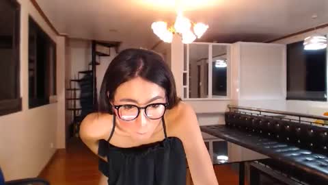 Snapshot of gleiahong chatting on 10/21/25, 04:51 gleiahong online show from 10/21/25, 04:51