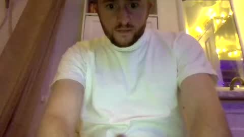 Snapshot of glenjam80 chatting on 01/04/25, 02:25 glenjam80 online show from 01/04/25, 02:25
