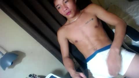 glenndou_daxs online show from 09/21/25, 04:19