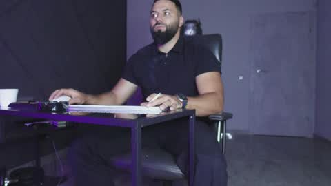 Matthew .. for short call me Matt online show from 09/30/25, 08:47