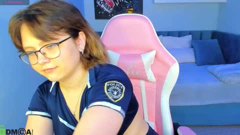 glimmer_goddesss online show from 09/09/25, 08:14