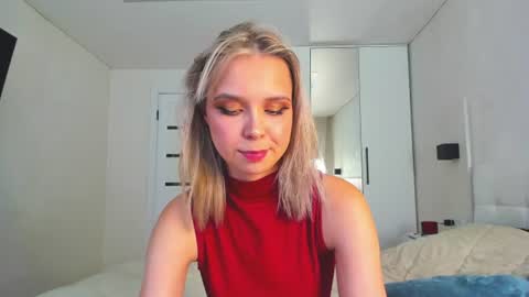 Snapshot of glitchy_doll chatting on 07/07/26, 05:21 Sara online show from 07/07/26, 05:21