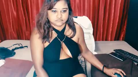 glitter candy online show from 12/18/24, 10:13