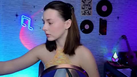 Snapshot of glo_lo chatting on 02/25/25, 07:42 Bye everybody Ill be online Monday December 2nd Saturday and Sunday off online show from 02/25/25, 07:42