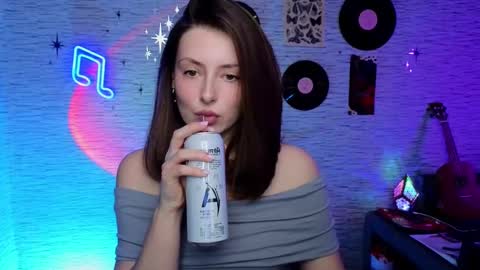 Snapshot of glo_lo chatting on 03/03/25, 07:21 Bye everybody Ill be online Monday December 2nd Saturday and Sunday off online show from 03/03/25, 07:21