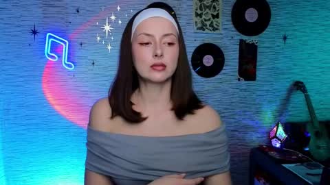 Snapshot of glo_lo chatting on 03/04/25, 09:29 Bye everybody Ill be online Monday December 2nd Saturday and Sunday off online show from 03/04/25, 09:29