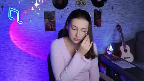 Snapshot of glo_lo chatting on 10/14/25, 05:36 Bye everybody Ill be online Monday December 2nd Saturday and Sunday off online show from 10/14/25, 05:36