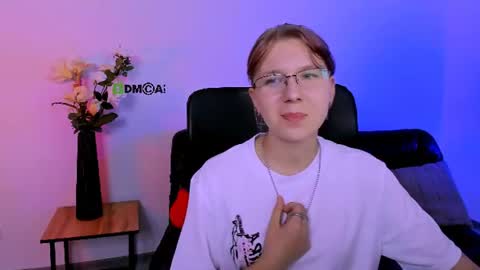 your dream  online show from 06/12/26, 06:51