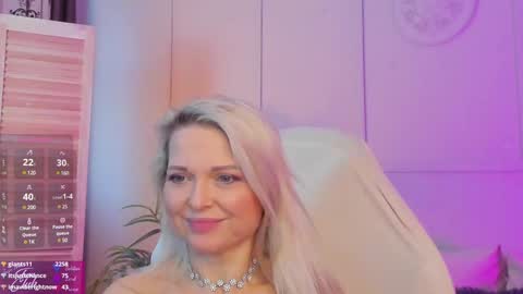 Gloria online show from 02/04/25, 02:21